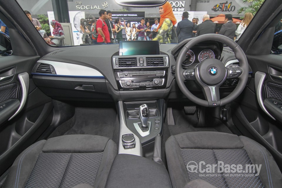 BMW 1 Series F20 LCI (2015) Interior