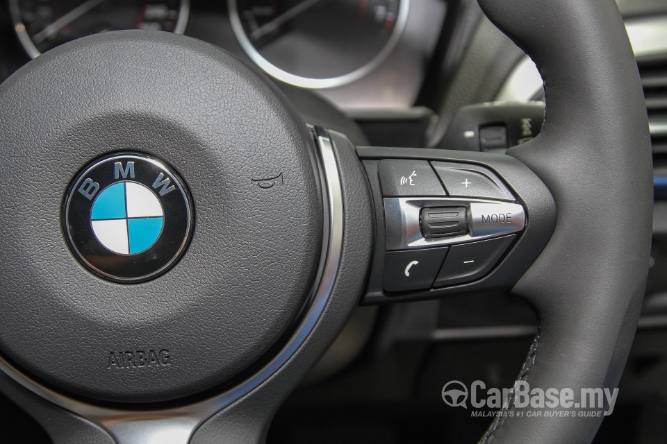 BMW 1 Series F20 LCI (2015) Interior