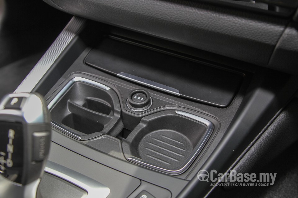 BMW 1 Series F20 LCI (2015) Interior