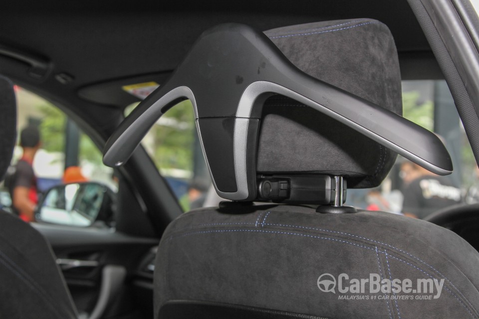 BMW 1 Series F20 LCI (2015) Interior