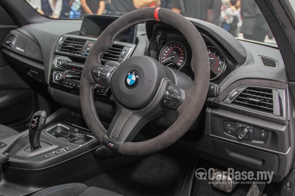 BMW 1 Series F20 LCI (2015) Interior