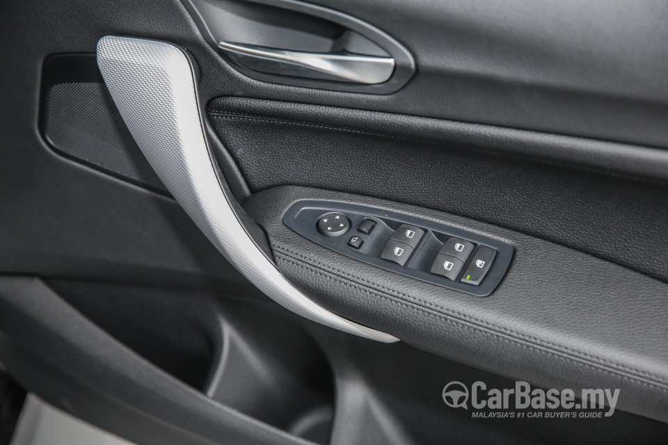 BMW 1 Series F20 LCI (2015) Interior