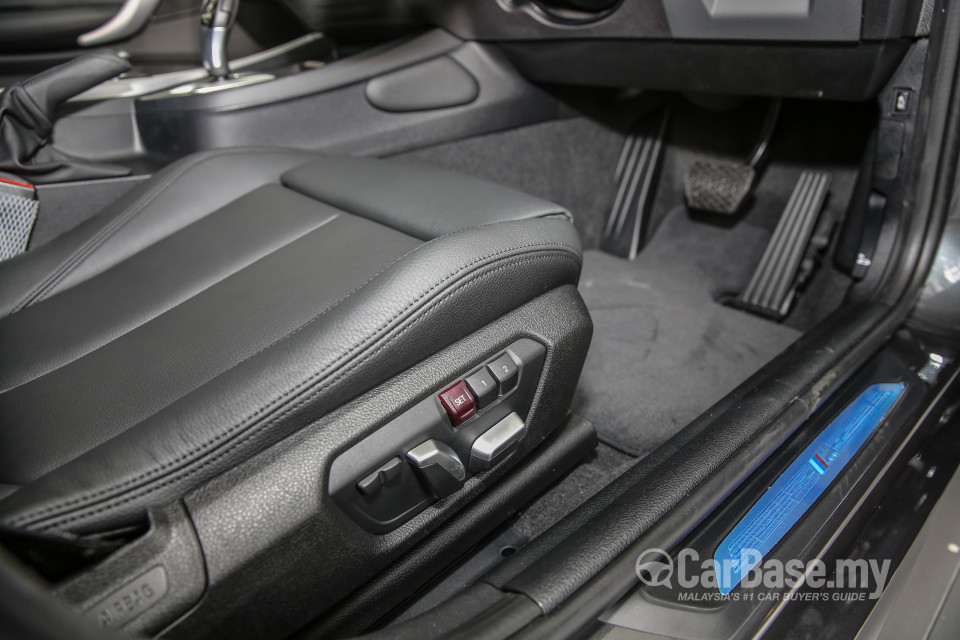 BMW 1 Series F20 LCI (2015) Interior