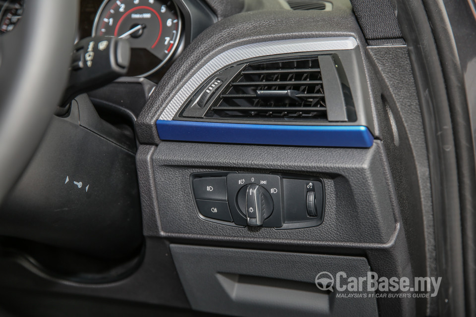 BMW 1 Series F20 LCI (2015) Interior