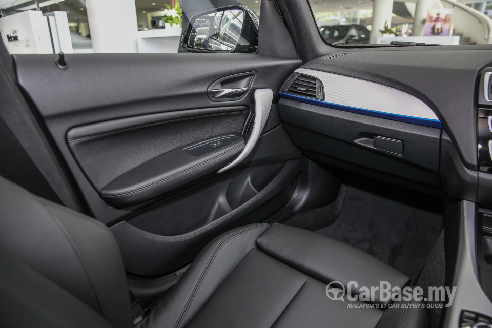 BMW 1 Series F20 LCI (2015) Interior