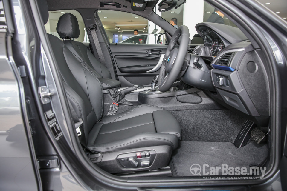 BMW 1 Series F20 LCI (2015) Interior