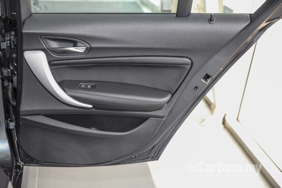 BMW 1 Series F20 LCI (2015) Interior