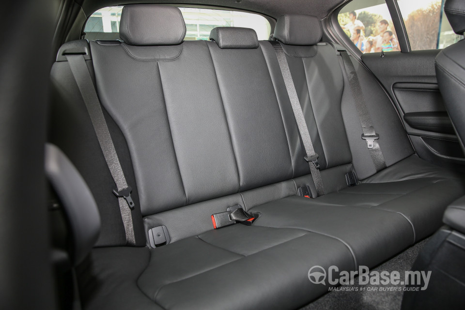 BMW 1 Series F20 LCI (2015) Interior