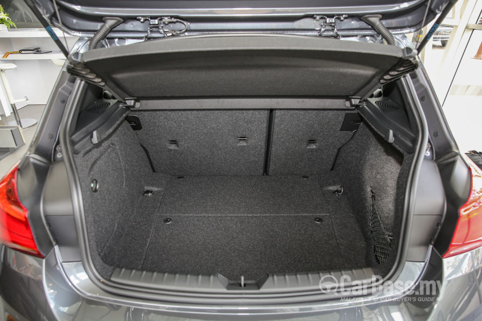BMW 1 Series F20 LCI (2015) Interior