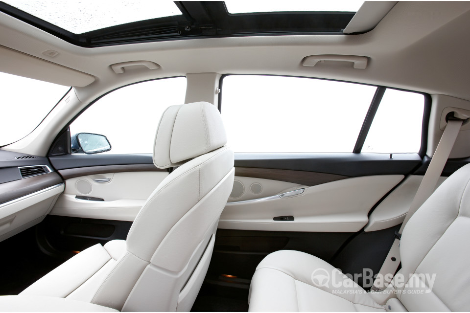 BMW 5 Series GT F07 (2010) Interior