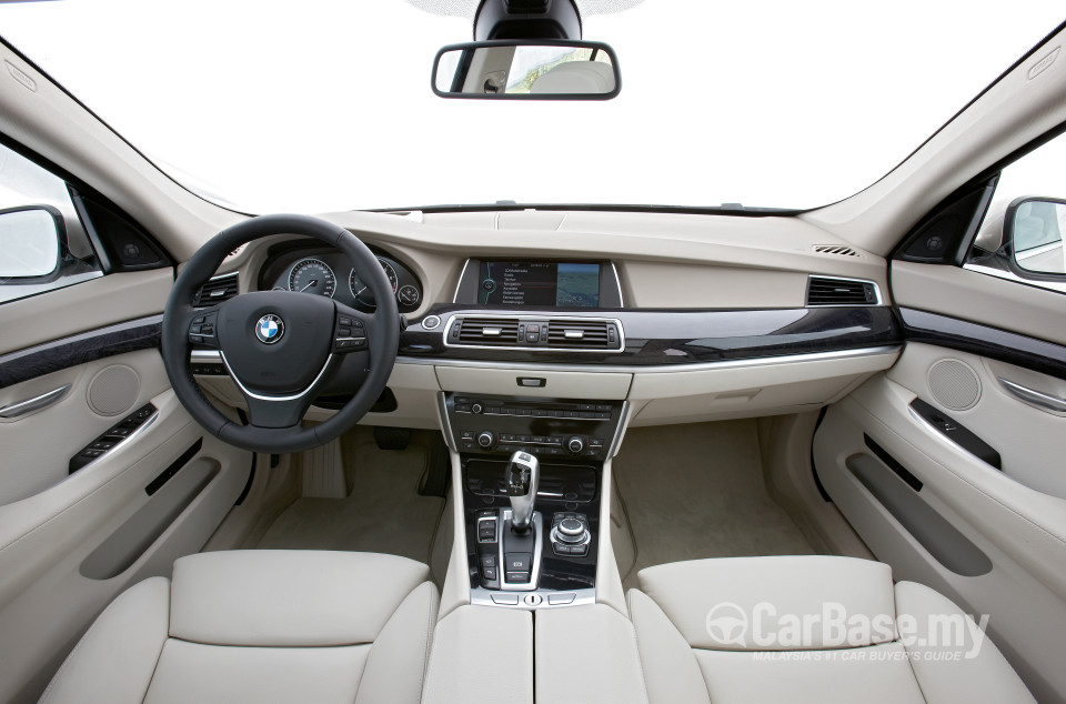 BMW 5 Series GT F07 (2010) Interior