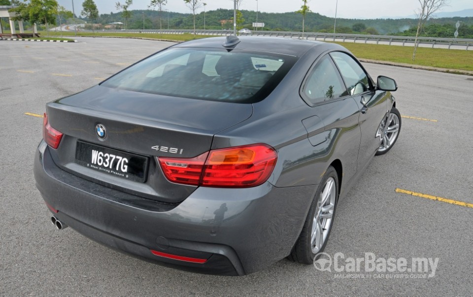BMW 4 Series Coupe F32 (2013) Exterior