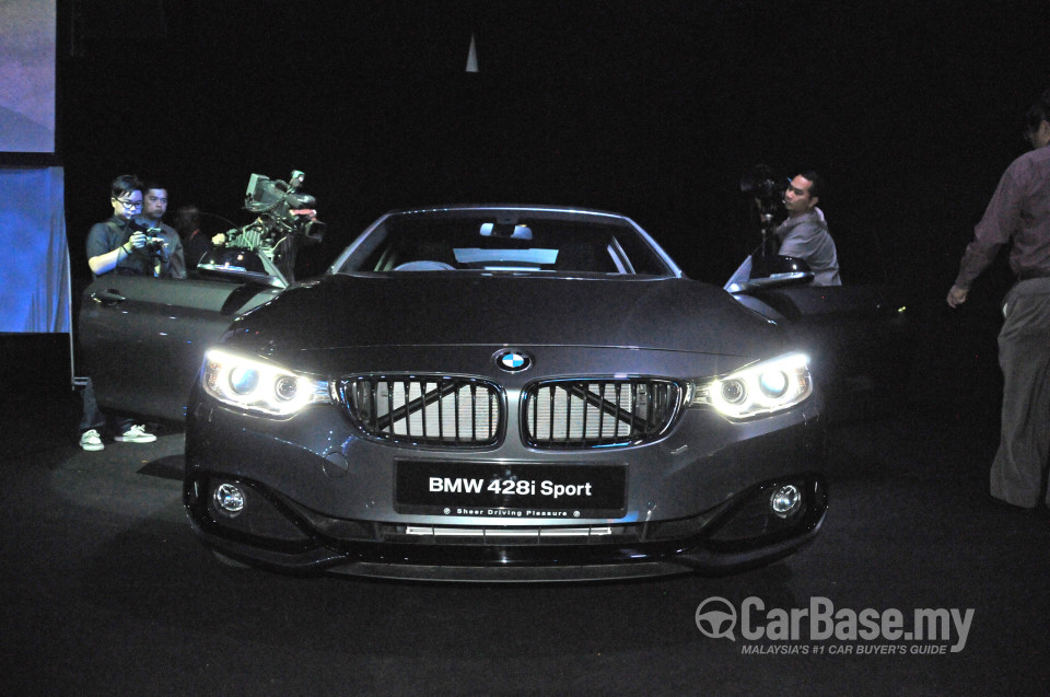 BMW 4 Series Coupe F32 (2013) Exterior