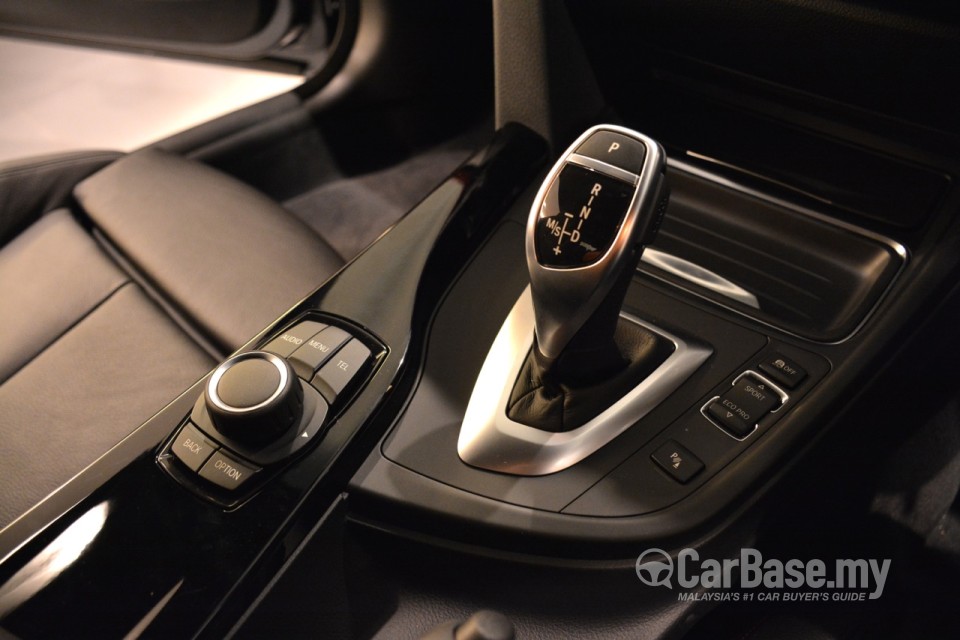 BMW 4 Series Coupe F32 (2013) Interior