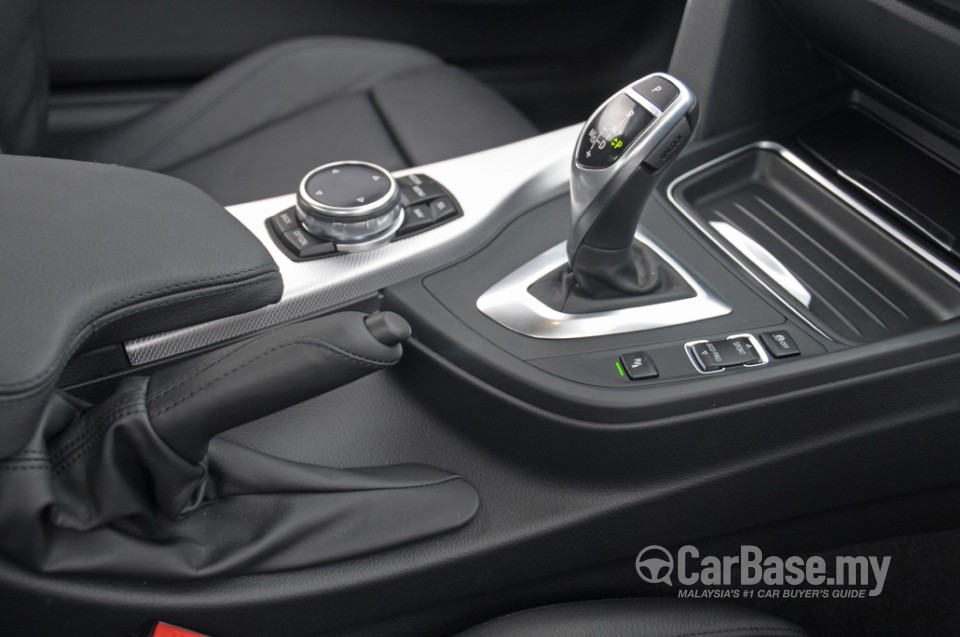 BMW 4 Series Coupe F32 (2013) Interior