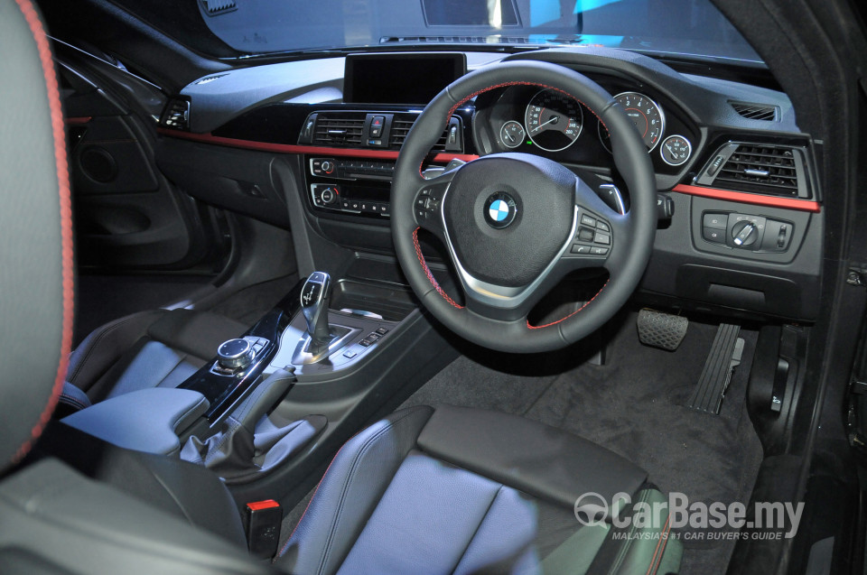 BMW 4 Series Coupe F32 (2013) Interior