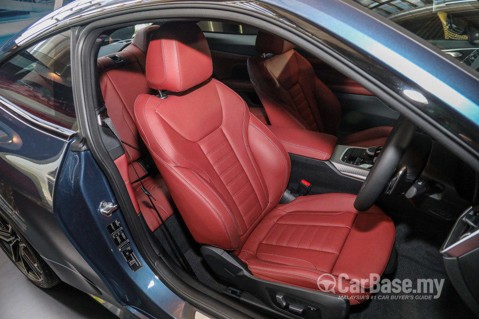 BMW 4 Series Coupe G22 (2021) Interior