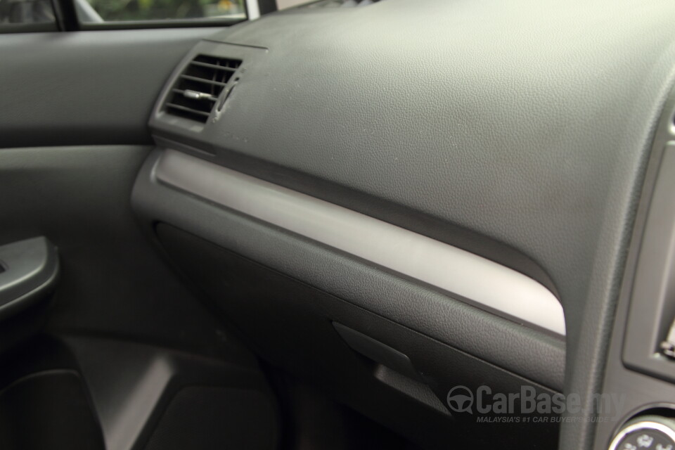 Subaru Crosstrek GP/GJ (2012) Interior