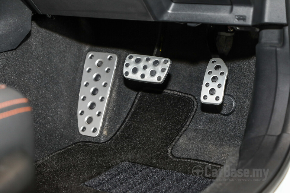 Subaru Crosstrek GT (2017) Interior