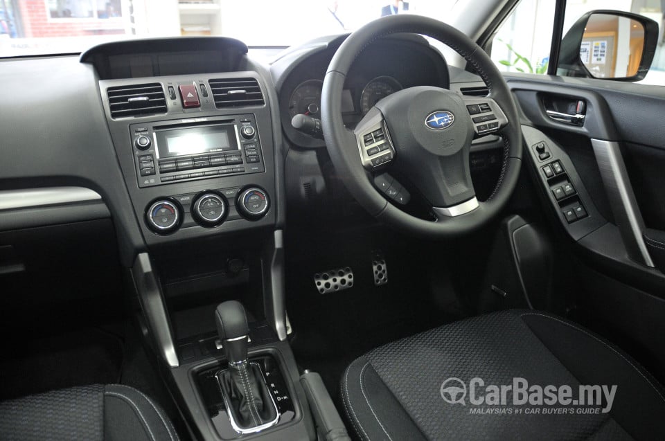 Subaru Forester SJ (2013) Interior