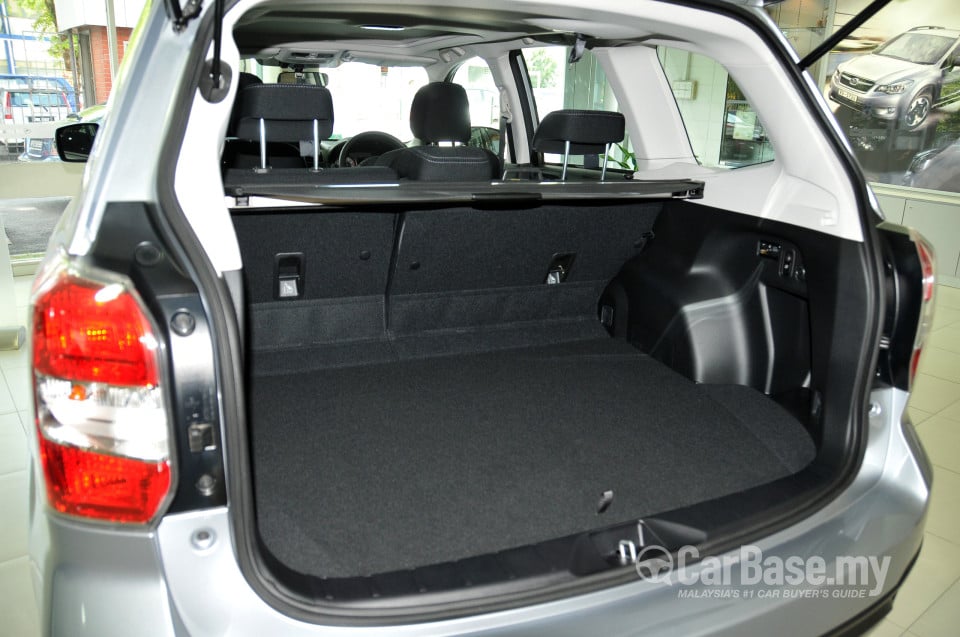 Subaru Forester SJ (2013) Interior