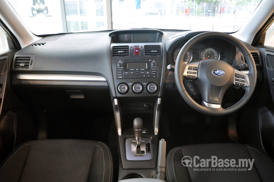 Subaru Forester SJ (2013) Interior