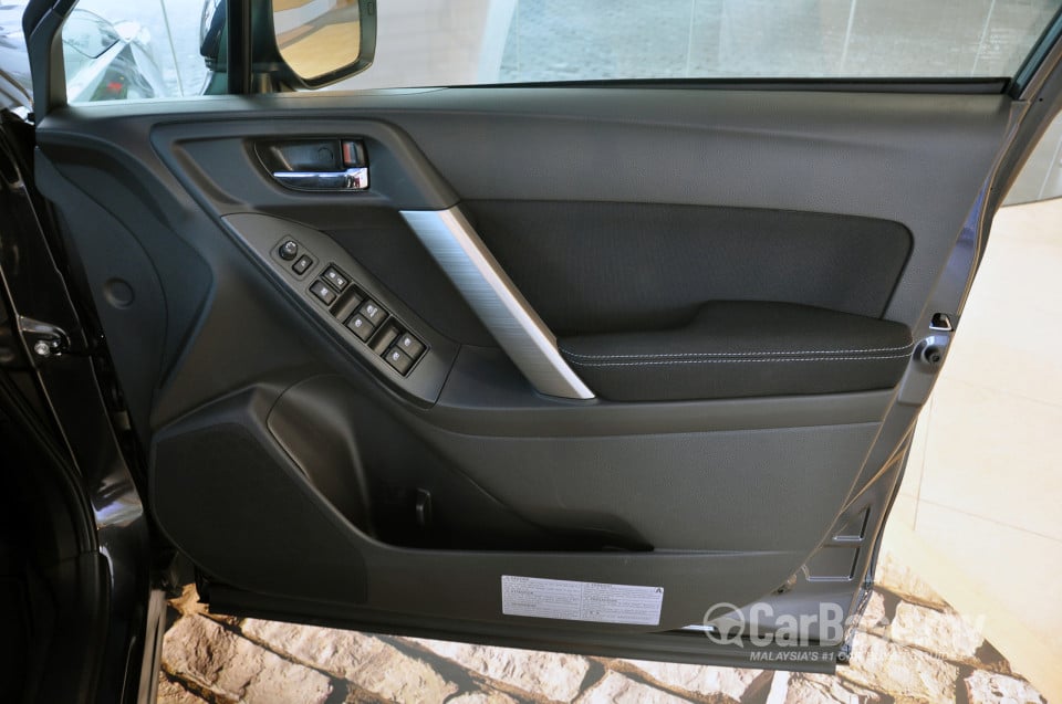 Subaru Forester SJ (2013) Interior
