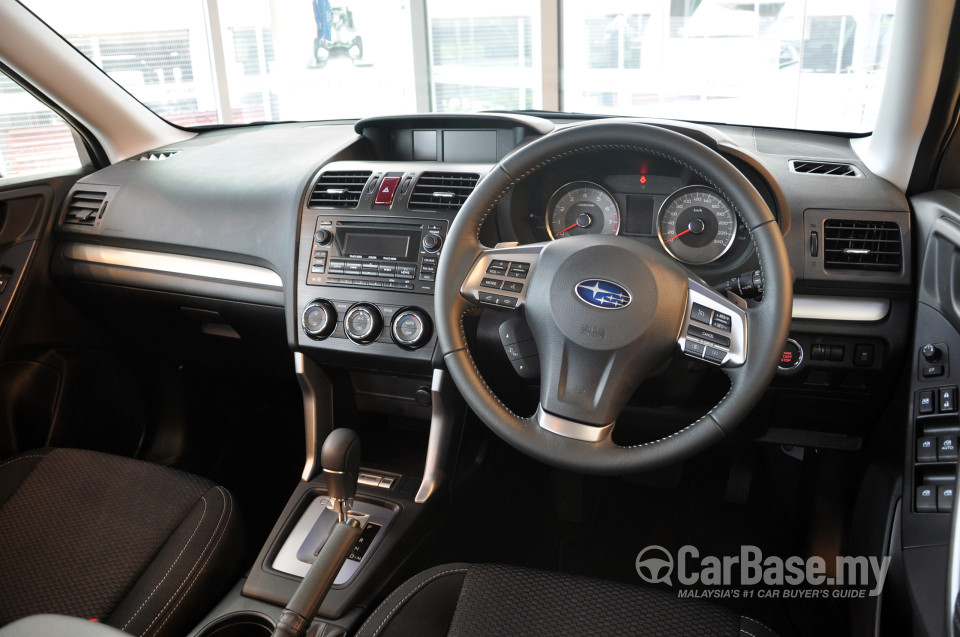 Subaru Forester SJ (2013) Interior