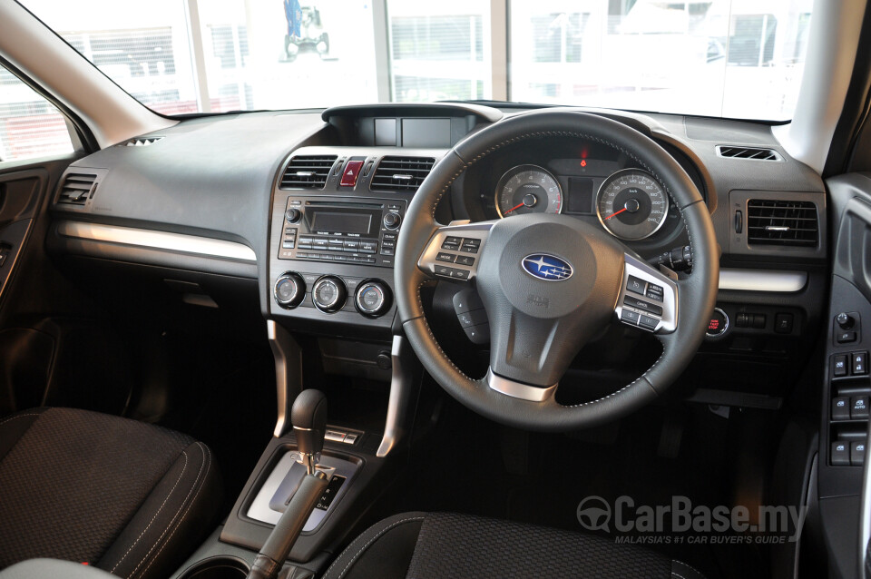 Toyota Fortuner AN160 (2016) Interior