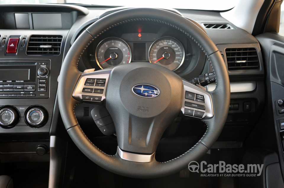 Subaru Forester SJ (2013) Interior