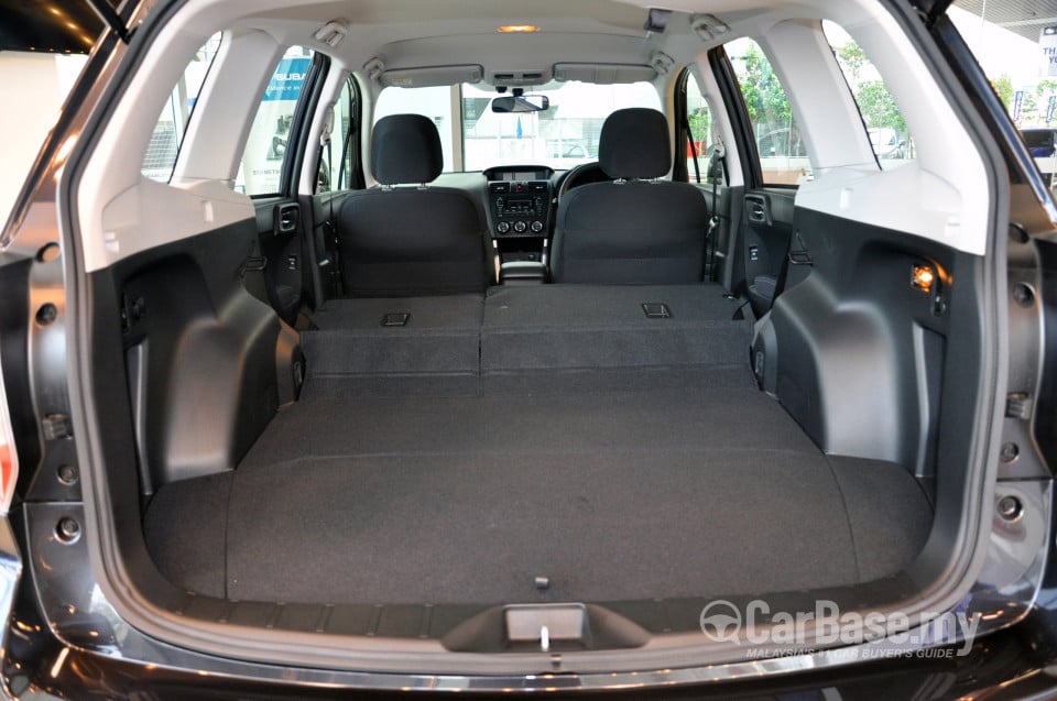 Subaru Forester SJ (2013) Interior