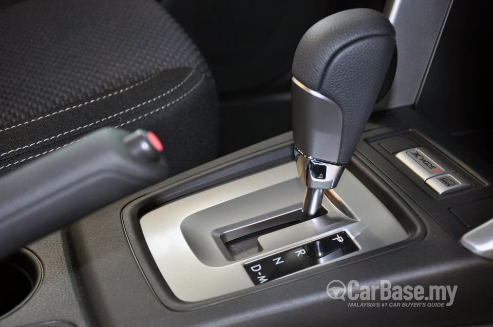 Subaru Forester SJ (2013) Interior