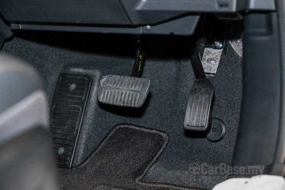 Subaru Forester SL (2025) Interior