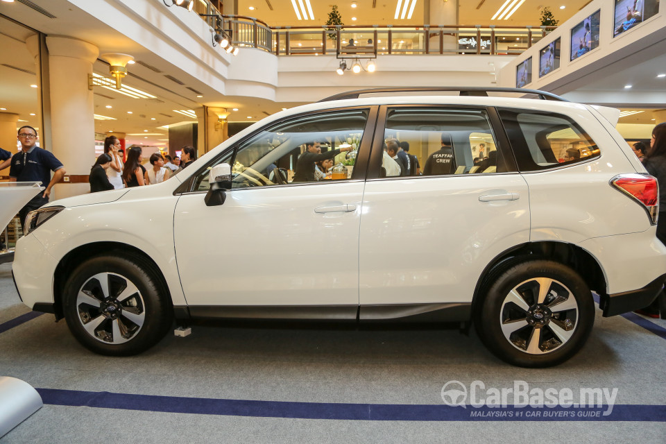 Subaru Forester SJ Facelift (2016) Exterior