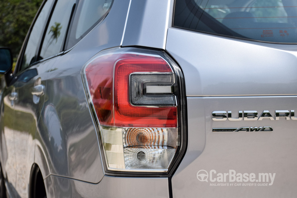 Subaru Forester SJ Facelift (2016) Exterior