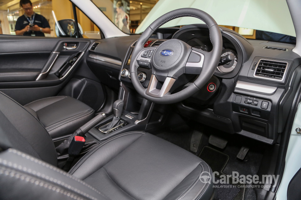 Subaru Forester SJ Facelift (2016) Interior