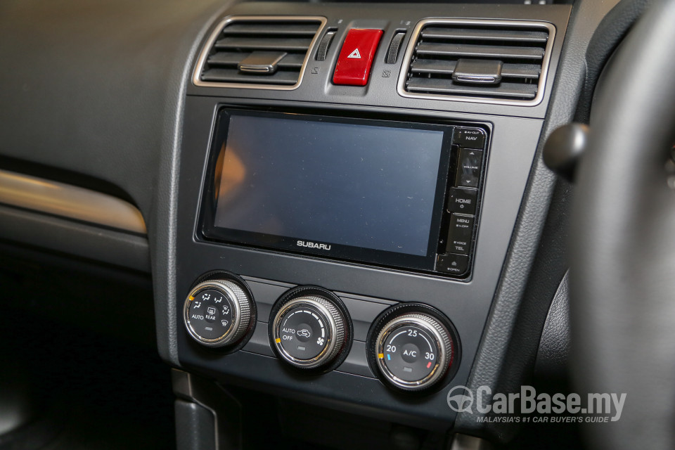 Subaru Forester SJ Facelift (2016) Interior