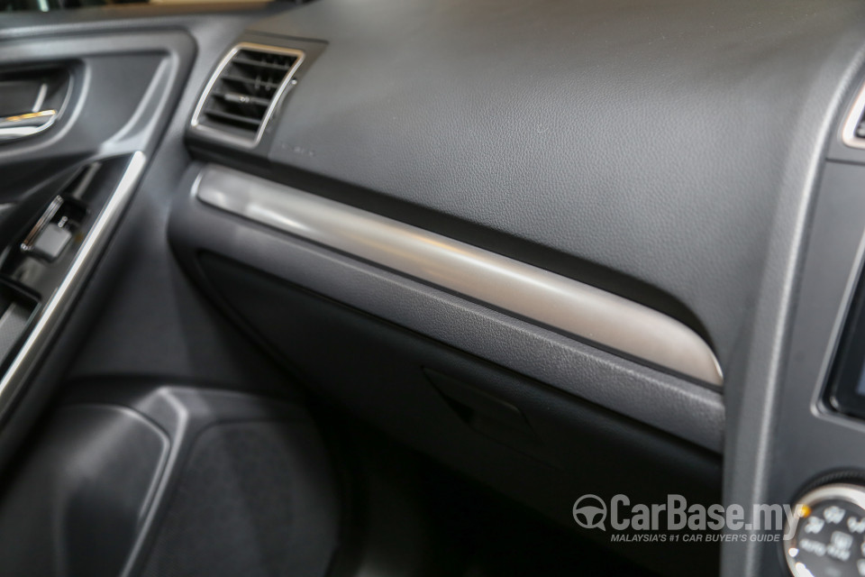 Subaru Forester SJ Facelift (2016) Interior