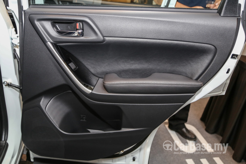 Subaru Forester SJ Facelift (2016) Interior