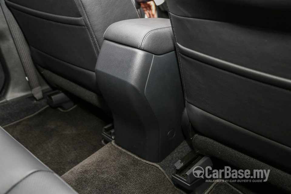 Subaru Forester SJ Facelift (2016) Interior