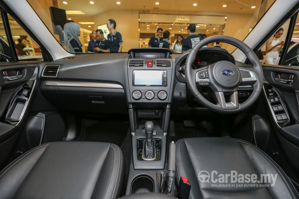 Subaru Forester SJ Facelift (2016) Interior