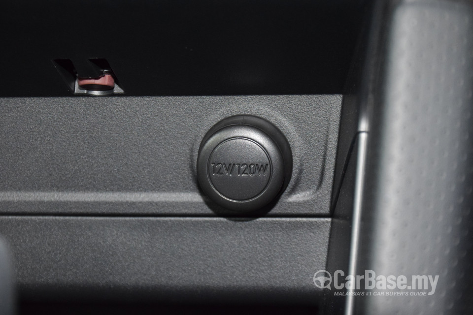 Subaru Forester SJ Facelift (2016) Interior