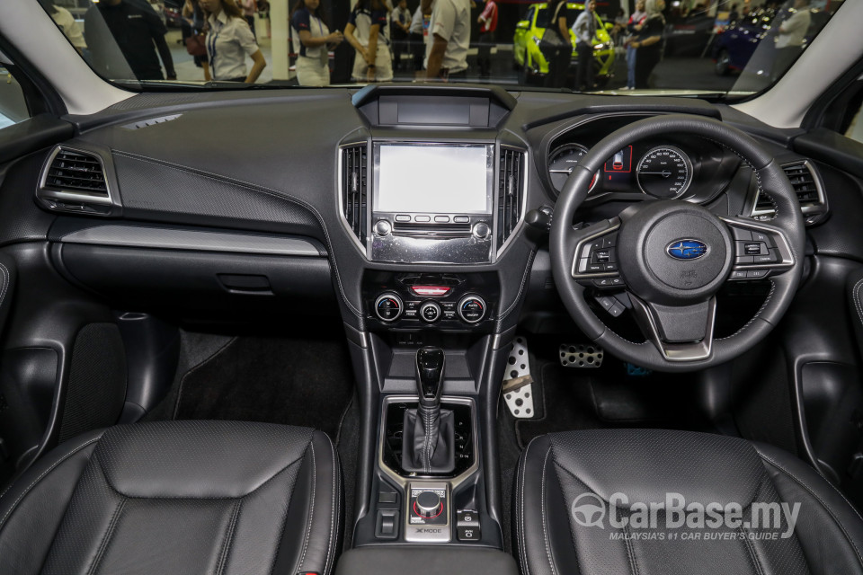 Subaru Forester SK (2019) Interior