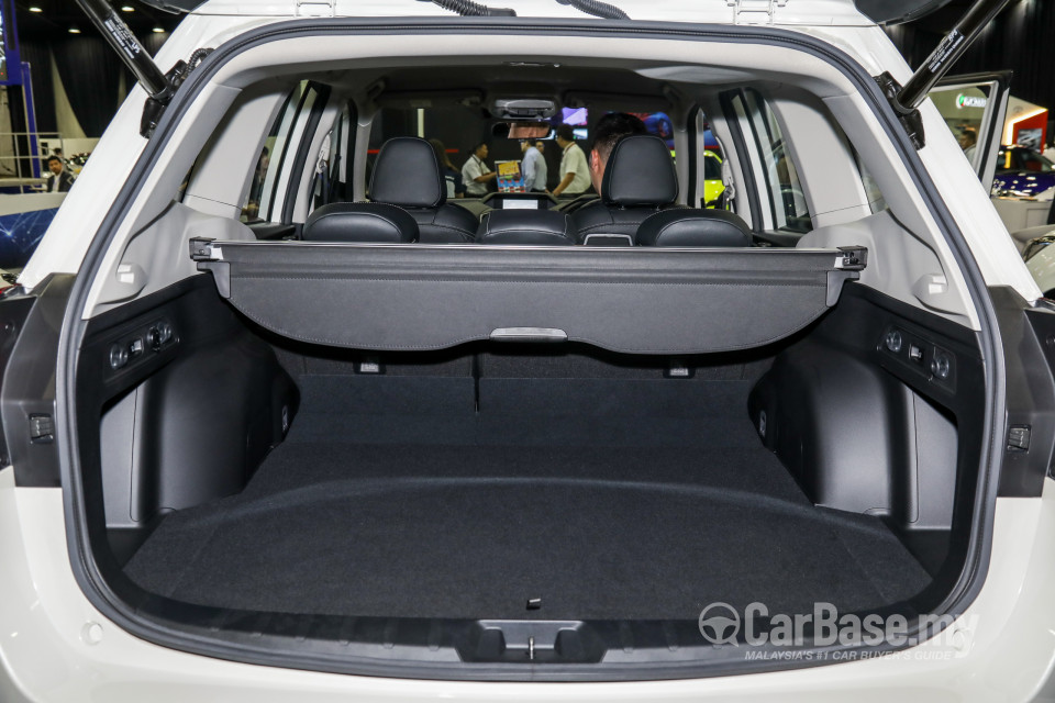 Subaru Forester SK (2019) Interior