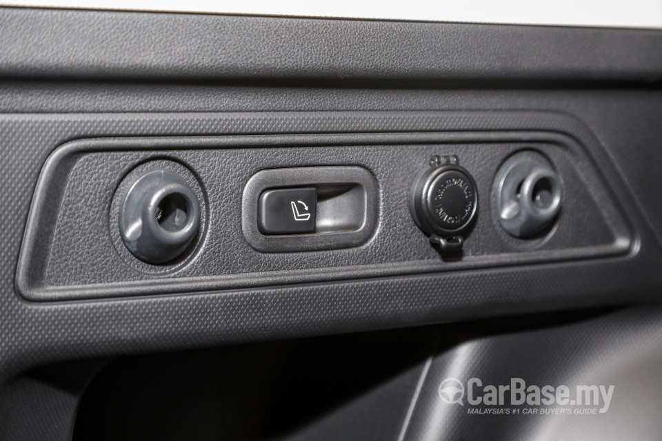 Subaru Forester SK (2019) Interior