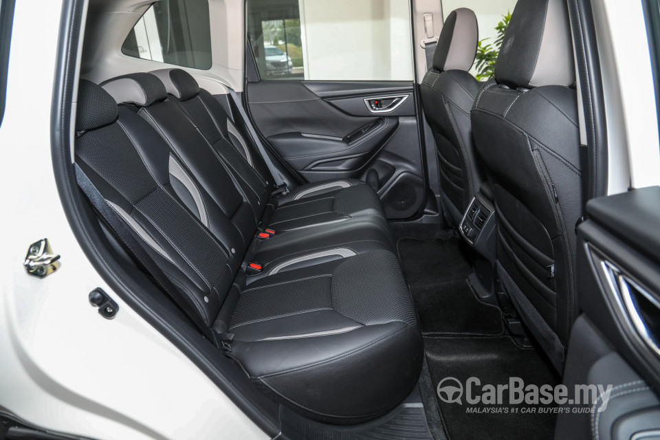 Subaru Forester SK (2019) Interior