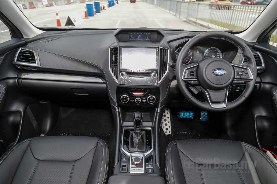 Subaru Forester SK (2019) Interior