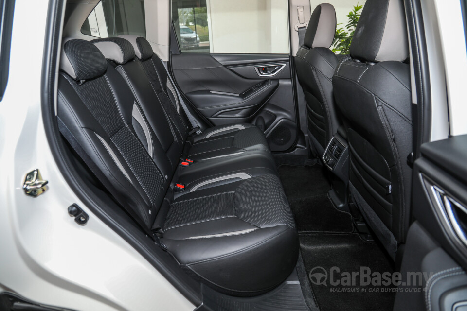 Subaru Forester SK (2019) Interior