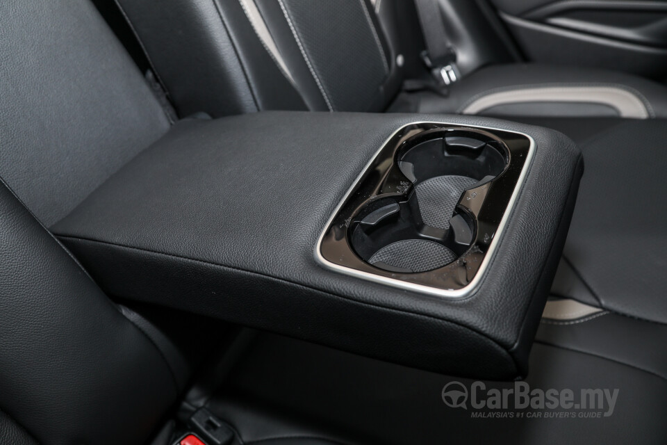 Subaru Forester SK (2019) Interior