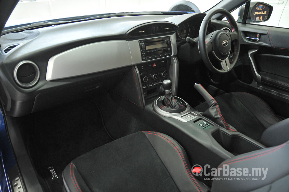 Subaru BRZ ZC6 (2013) Interior
